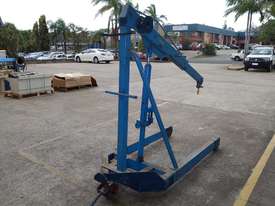 Engine Crane 2000kg  - picture2' - Click to enlarge