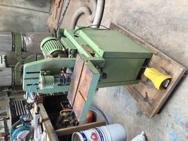 Air compressed dowel machine - picture1' - Click to enlarge
