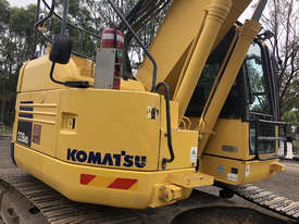 Komatsu PC228 Tracked-Excav Excavator - picture0' - Click to enlarge