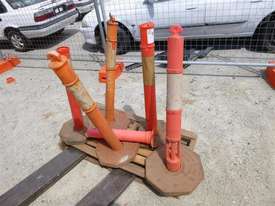 5X Plastic Bollards With Bases - picture0' - Click to enlarge