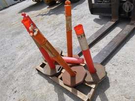 5X Plastic Bollards With Bases - picture1' - Click to enlarge