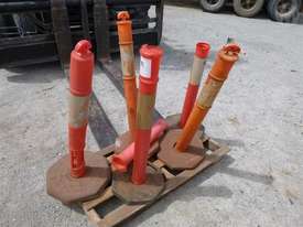5X Plastic Bollards With Bases - picture2' - Click to enlarge