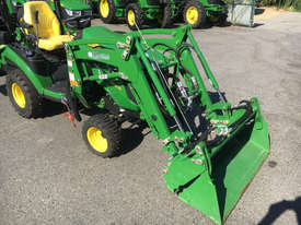 John Deere 1025R FWA/4WD Tractor - picture1' - Click to enlarge