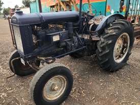 FORDSON E27N  TRACTOR - picture0' - Click to enlarge