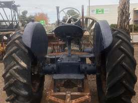 FORDSON E27N  TRACTOR - picture2' - Click to enlarge