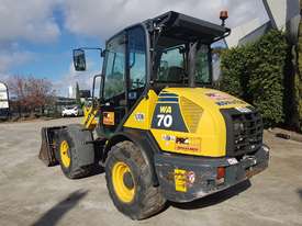 USED 2013 KOMATSU WA70-6 ARTICULATED WHEEL LOADER WITH LOW 2600 HOURS - picture1' - Click to enlarge