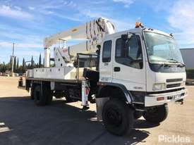 2001 Isuzu FTS 750 - picture0' - Click to enlarge