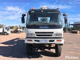 2001 Isuzu FTS 750 - picture1' - Click to enlarge