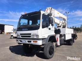 2001 Isuzu FTS 750 - picture2' - Click to enlarge