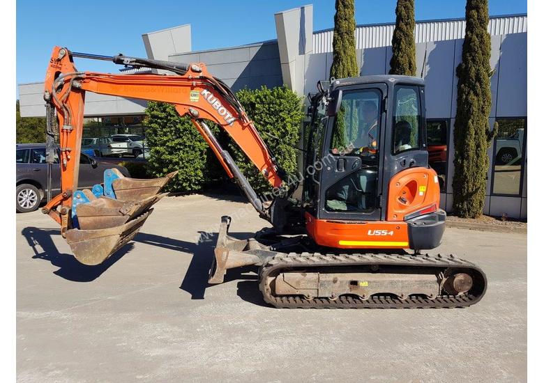 Used 2012 Kubota U554 Excavator in , Listed on Machines4u
