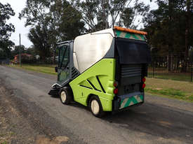 Green Machine 636HS Sweeper Sweeping/Cleaning - picture1' - Click to enlarge