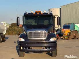 2007 Freightliner Columbia CL112 FLX - picture1' - Click to enlarge