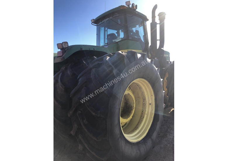 caption John Deere 9300 FWA/4WD Tractor