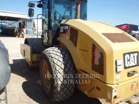 CATERPILLAR CS68B Vibratory Single Drum Smooth - picture2' - Click to enlarge