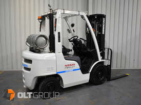 Nissan Unicarriers 2.5 Tonne Forklift 2017 Current Model 1087 Hrs 5 Hydraulic Functions LPG - picture2' - Click to enlarge