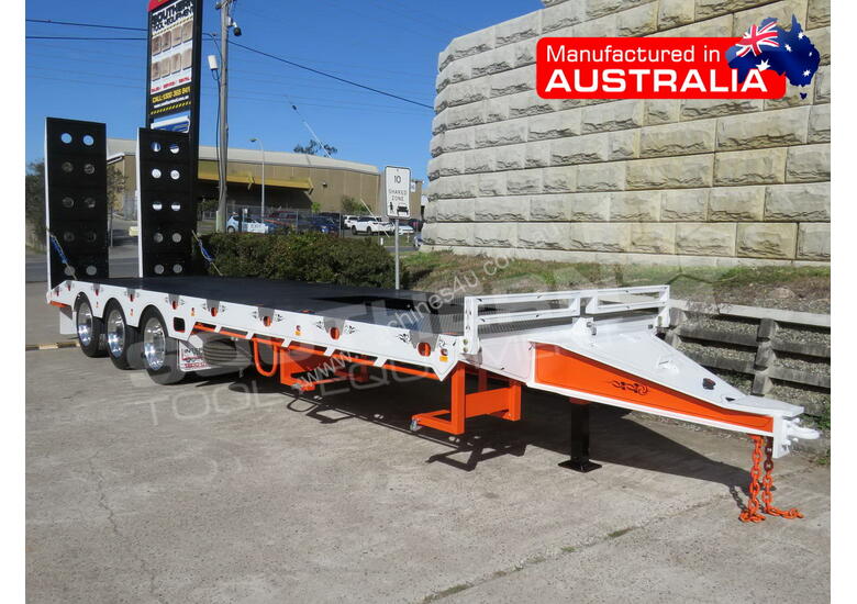 caption Interstate trailers ELITE Tri Axle Heavy Duty 28 Ton Tag Trailer ATTTAG