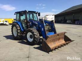 2005 New Holland TL100 - picture0' - Click to enlarge