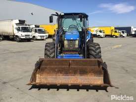 2005 New Holland TL100 - picture1' - Click to enlarge