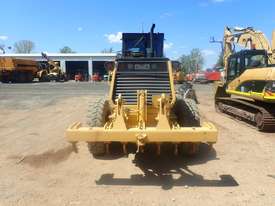 Komatsu GD530A-2 Grader - picture1' - Click to enlarge