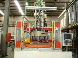 Plastic Injection Moulding Machine - picture0' - Click to enlarge
