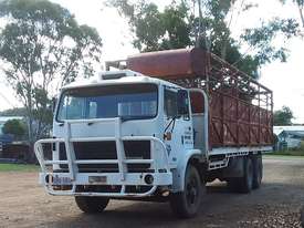 Acco Cattle truck - picture0' - Click to enlarge