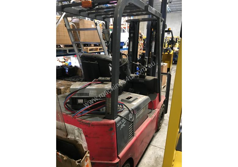 caption 1.8T 4 Wheel Battery Electric Forklift