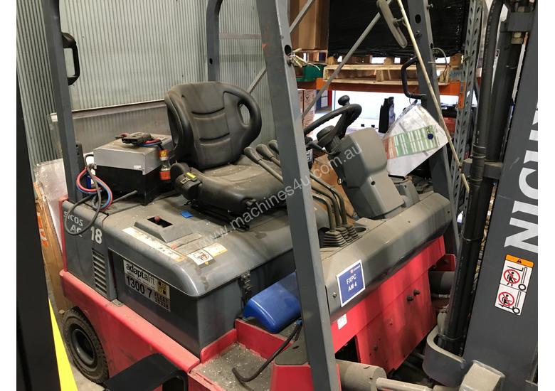 caption 1.8T 4 Wheel Battery Electric Forklift