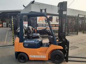  FORKLIFT TOYOTA 7FG18 3.7M LIFT 1.8 TON SIDE SHIFT FRESH PAINT ONLY $ 6500+GST - picture1' - Click to enlarge