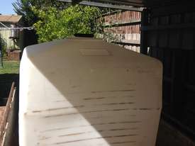 1000ltr Water / Liquid Tank - picture0' - Click to enlarge