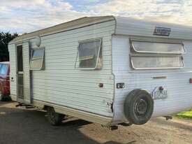 New lands insulated Caravan - picture2' - Click to enlarge