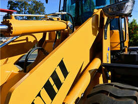 Free Delivery and Service Kit! UHI LG820  2200KG LIFT 100HP, Stock in SDY VIC,SA BNE, WA - picture2' - Click to enlarge