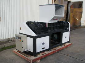 Industrial Twin Shaft Plastic Shredder - 11kW x 2 - picture0' - Click to enlarge