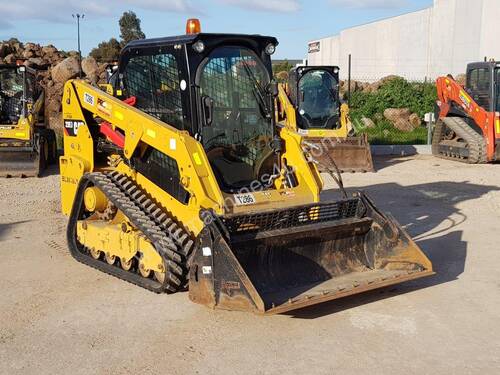 CATERPILLAR 239D TRACK LOADER WITH 1304 HOURS