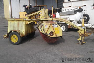 SE6T bonne , Swartz , stanbar road broom , ex council