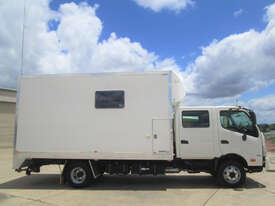 Hino 921- 300 Series Pantech Truck - picture2' - Click to enlarge