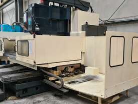 Makino CNC Milling machine - picture1' - Click to enlarge