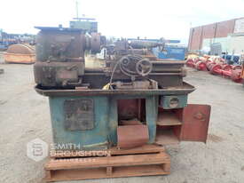 COLCHESTER LATHE CO 3 PHASE LATHE - picture0' - Click to enlarge