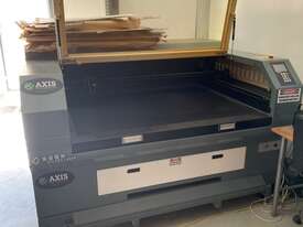 You won't find a better used Fully Enclosed Laser Cutting and Engraving Machine - picture0' - Click to enlarge