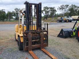 Hyster H4.50XL Forklift - picture0' - Click to enlarge