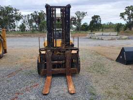Hyster H4.50XL Forklift - picture0' - Click to enlarge