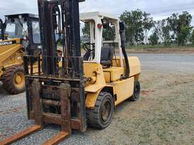 Hyster H4.50XL Forklift - picture1' - Click to enlarge