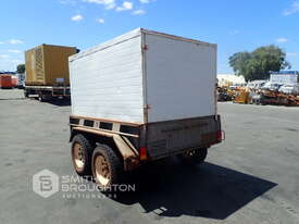 2008 LOADSTAR TRAILERS TANDEM AXLE ENCLOSED BOX TRAILER - picture0' - Click to enlarge