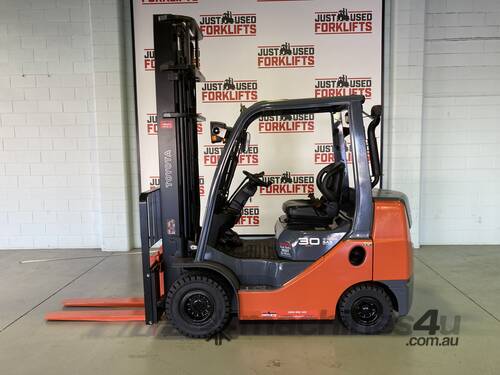 2014 TOYOTA COMPACT 62-8FDK 3 TONNE DIESEL FORKLIFT 2 STAGE 4500 mm CLEARVIEW MAST LOCATED COOPERS P