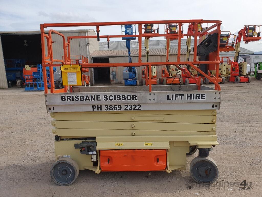 Hire jlg 3246ES Scissor Lift in ARCHERFIELD, QLD