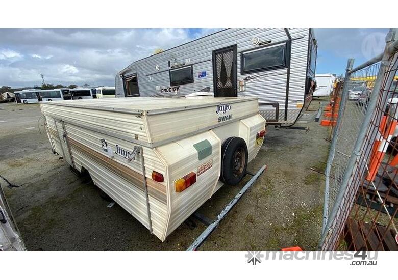 Buy Used jayco Jayco Swan Camper Camper Trailers in , Listed on
