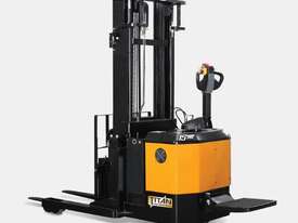 Hyundai 15ERS WALKIE REACH STACKER - Hire - picture0' - Click to enlarge