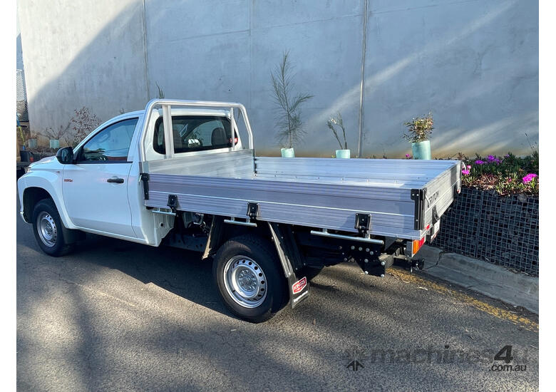 caption Mitsubishi Triton Utility Light Commercial