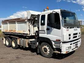 Isuzu CXZ Giga - picture0' - Click to enlarge