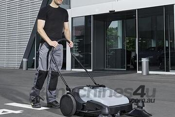 Nilfisk SW250 Walk-Behind Manual Sweeper