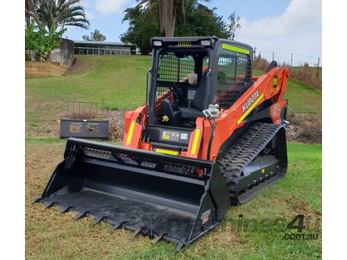 Kubota SVL 95-2 Skid Steer Loader Plus Attachments